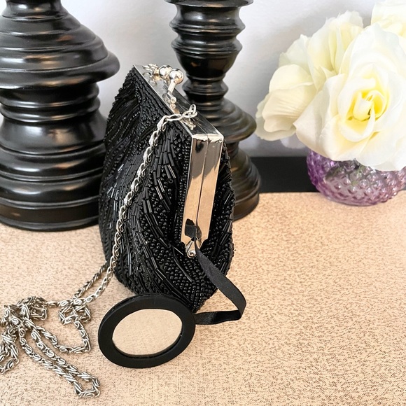 Sequin Beaded Convertible Crossbody Evening Clutch Purse - Picture 7 of 12